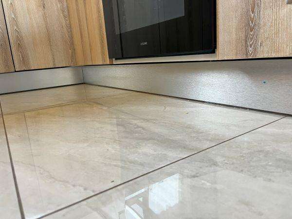 Aluminum kitchen kickplate 120mm
