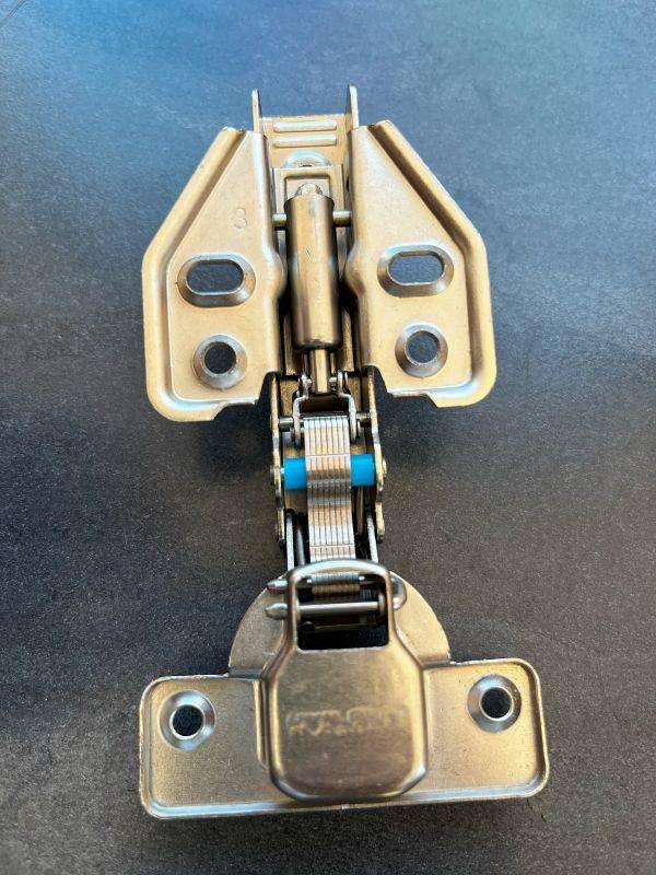 Full overlay soft close hinges