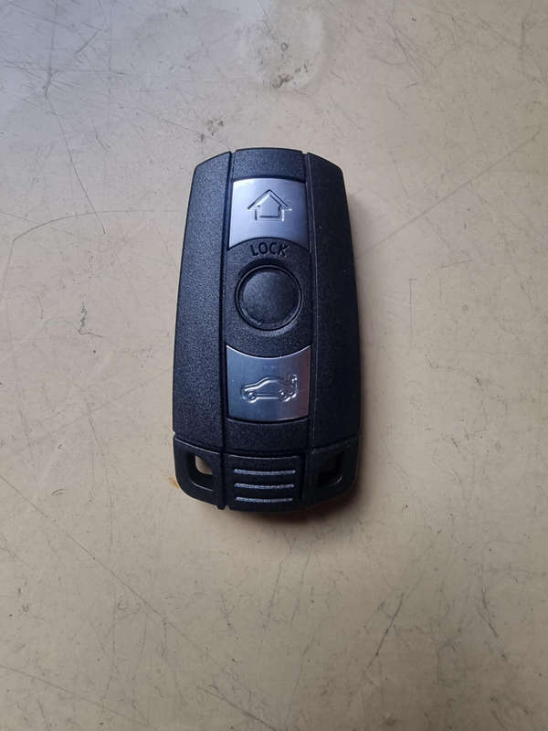 Brand New, E87/E81/E90/E71/E53/E60/E61/E64, Key Fob Shell With Uncut Key