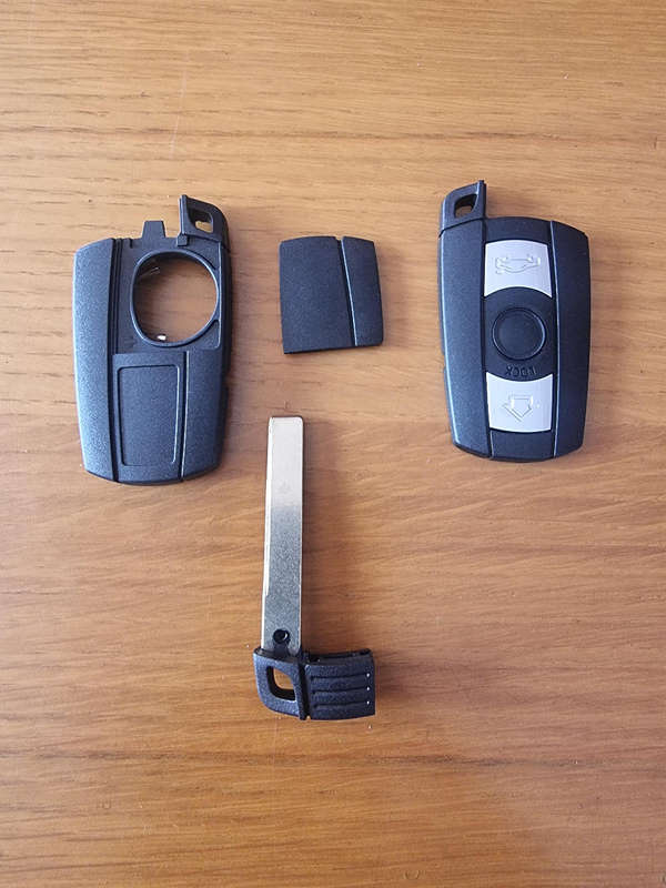 Brand New, E87/E81/E90/E71/E53/E60/E61/E64, Key Fob Shell With Uncut Key