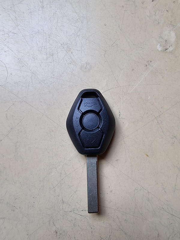 Brand New, BMW E39/46, X5/3, Z4, Blank Key with Shell
