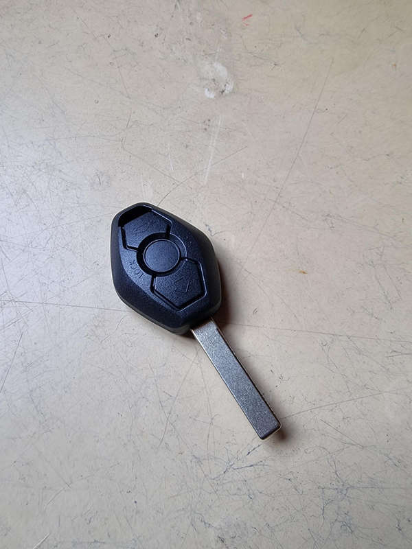 Brand New, BMW E39/46, X5/3, Z4, Blank Key with Shell