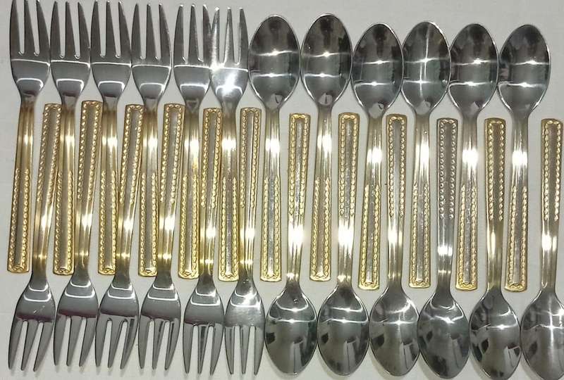 Vintage Solingen 18/10, 24 CT Gold Plated Cutlery Set in Briefcase
