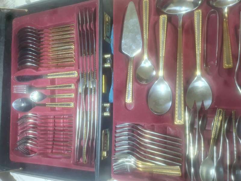 Vintage Solingen 18/10, 24 CT Gold Plated Cutlery Set in Briefcase