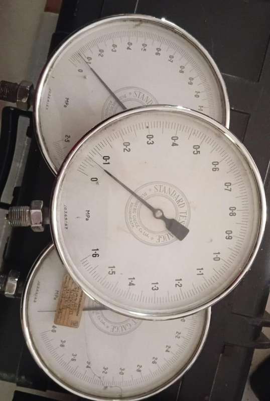 Budanberg-Standard Test Gauge
