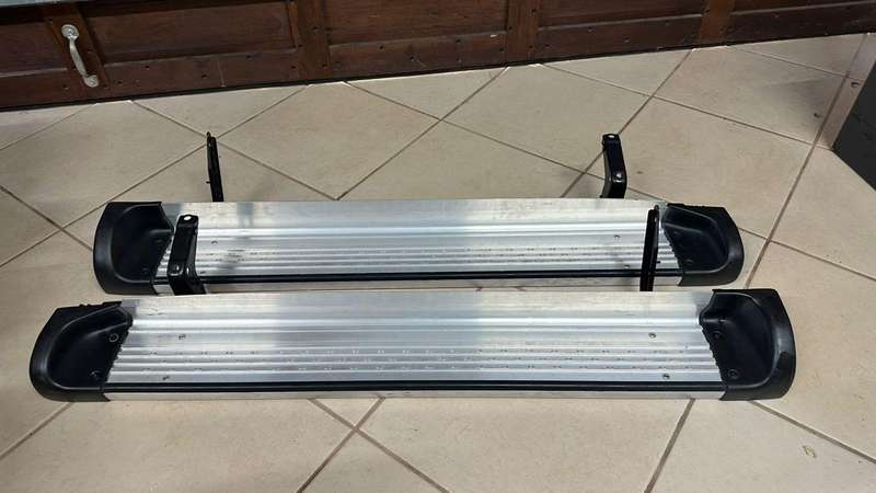 Side Steps for a Toyota Hilux Single Cab - 2007-2015.