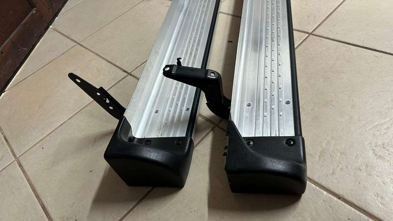 Side Steps for a Toyota Hilux Single Cab - 2007-2015.