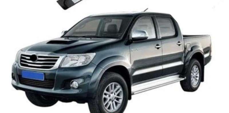 Side Steps for a Toyota Hilux Single Cab - 2007-2015.