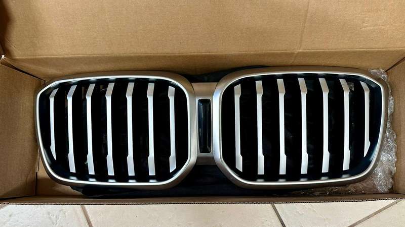 New Chrome grille for BMW X3 2022-2024 - (51-13-9-881-906)