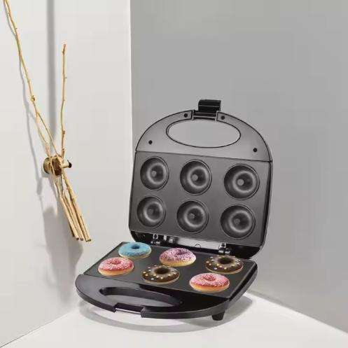 Non-Stick Donut Maker with Automatic Temperature Control