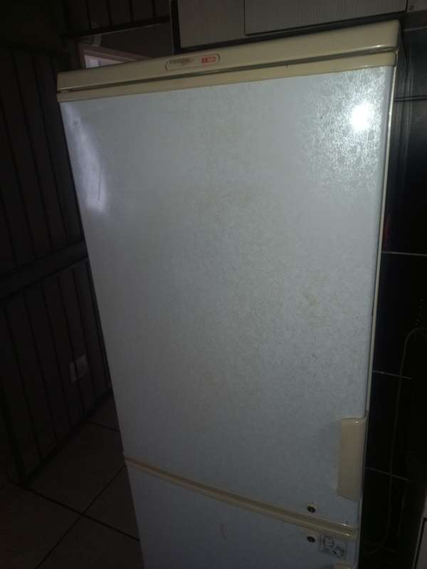 upright double door freezer, 330L, in great working condition. to be collected