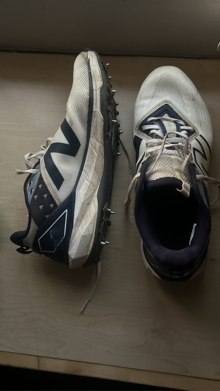 New balance Cricket shoes