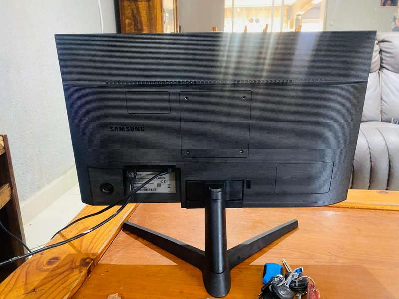 Samsung 24 IPS LED Monitor  F24T350FHA (Full HD, HDMI, 75Hz)