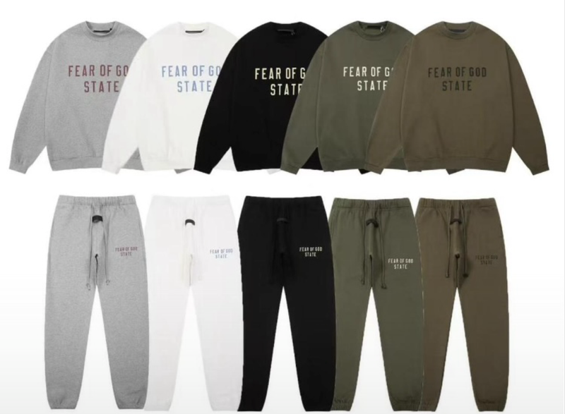 Essential tracksuit