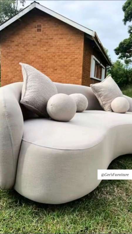 Isabel Couch