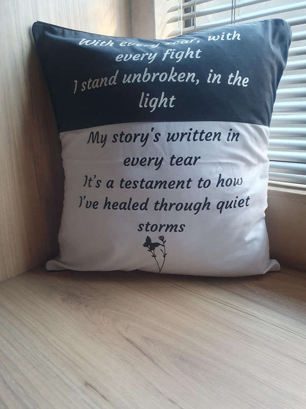Poetry pillow cases including pillow