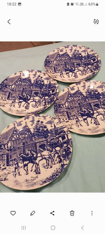 Constantia fine China 4 plates
