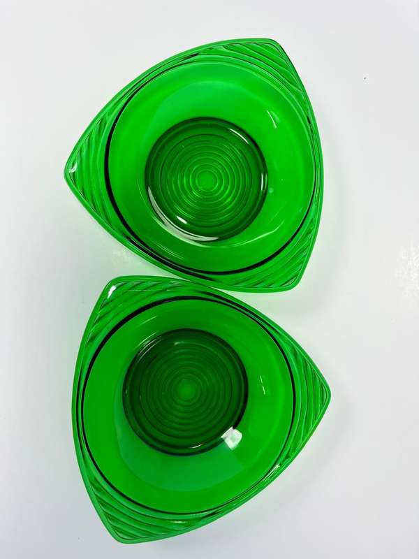 2 x Vintage Anchor Hocking Emerald Green Candy Dishes