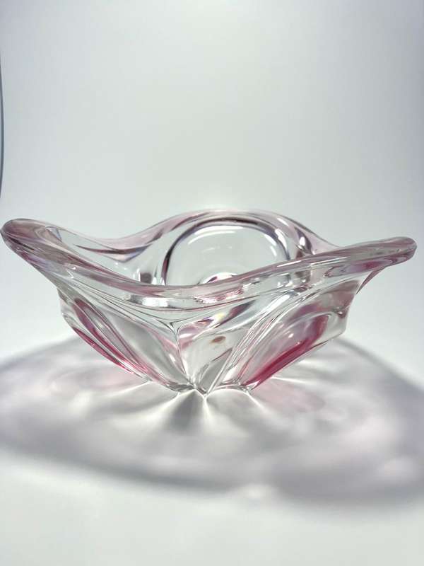 Vintage 1960s Walther Crystal Glass Bowl  Cloverleaf Floral Design, Pink & Clear