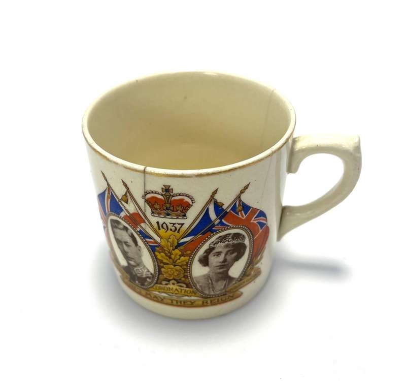 1937 Coronation Mug  King George VI & Queen Elizabeth