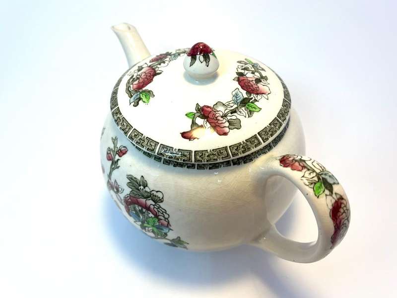 Vintage Johnson Brothers Indian Tree Teapot  Hand-Painted Ceramic  Made in England (1970s)