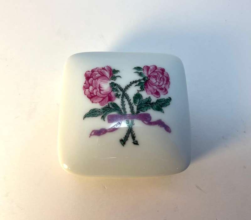 Limoges Bernardaud Vintage Porcelain Trinket Box | Rose Detail | 6 x 6 x 3 cm | Made in France
