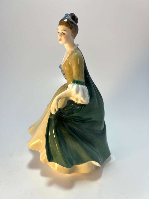 Royal Doulton Figurine  "Elegance" | HN2264 | c.1960 | Like New