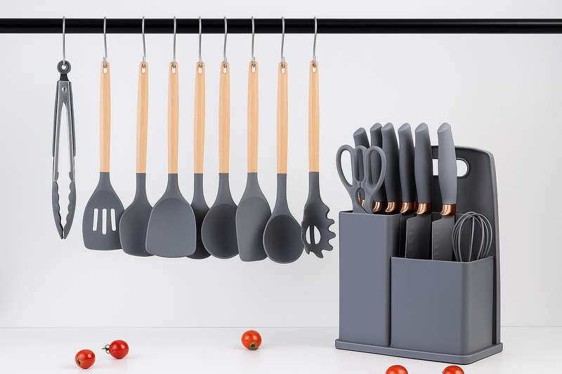 19 Piece Silicone Kitchen Set with Knives, Cutting Board and Storage Rack