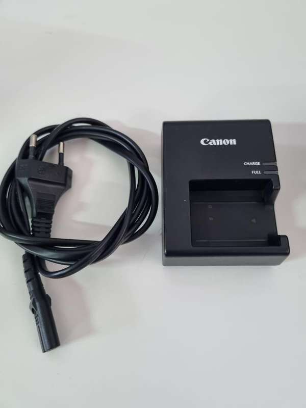 Canon 4000D 18MP DSLR Camera