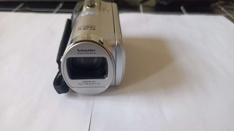 Samsung HMX-F800 Digital Camcorder