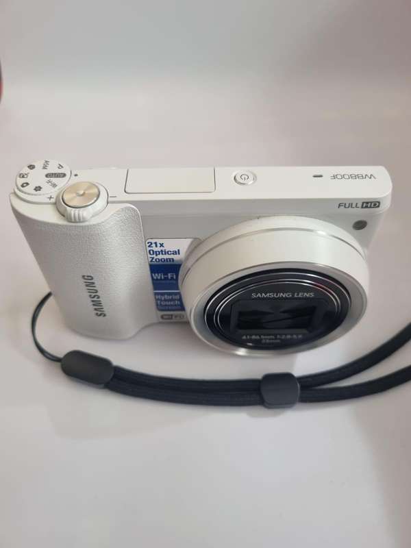 Samsung WB800F 16.3MP CMOS Smart WiFi Digital Camera with 21x Optical Zoom & 3.0" Touch Screen