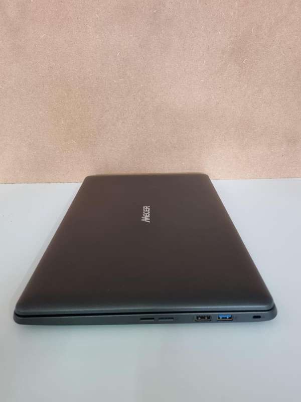Mecer (Intel i3 10th, 256GB SSD, 8GB RAM) 14 Inch Laptop