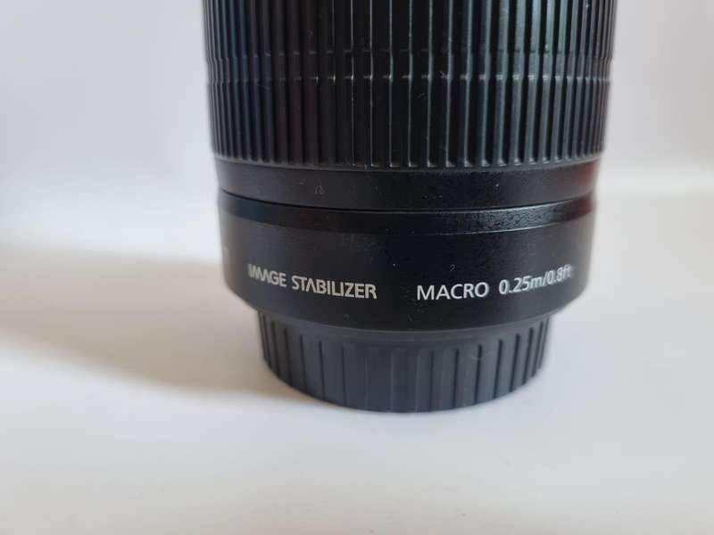 Canon EF-S 18-55mm f/3.5-5.6 IS II (READ)