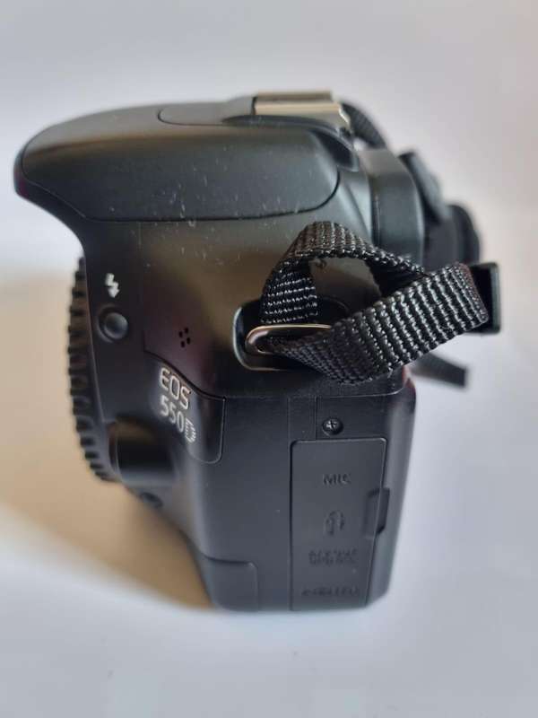 Canon 550D 18MP DSLR Camera (Body Only)