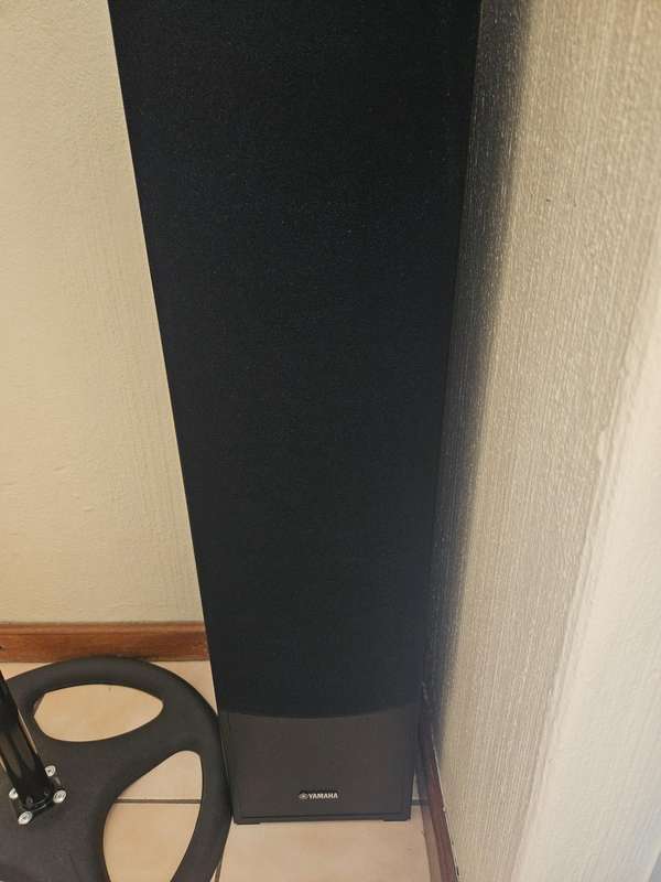 Yamaha RX system with speakers