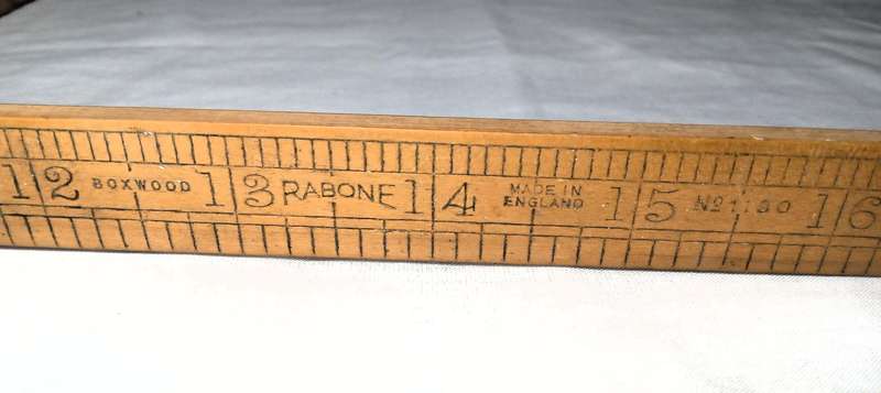 VINTAGE BOXWOOD RABONE NO.1190 FOLDING MEASURING SCALE & WATER LEVEL LONDON