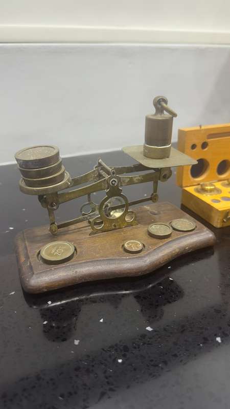 Old Vintage Scale + Weights