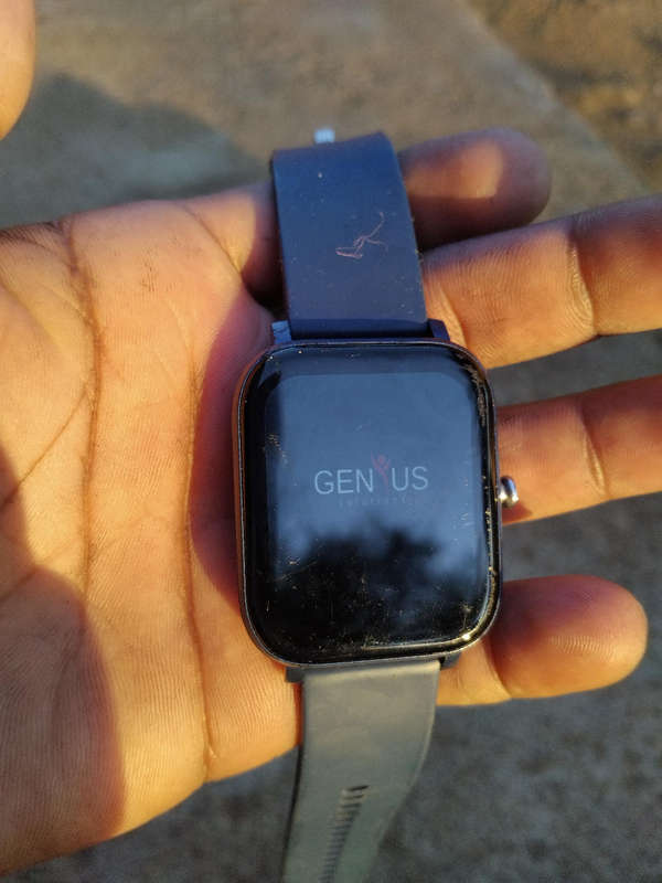 Genius smart watch