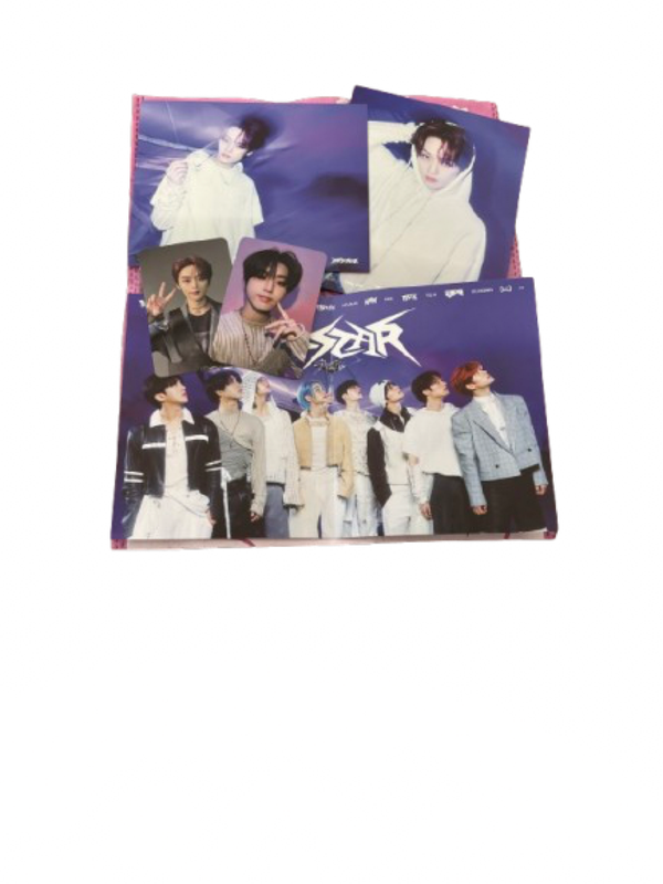 ROCKSTAR STRAY KIDS LEE KNOW VER
