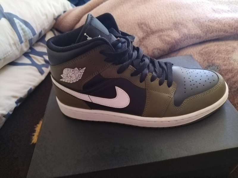 Air Jordan 1 mid