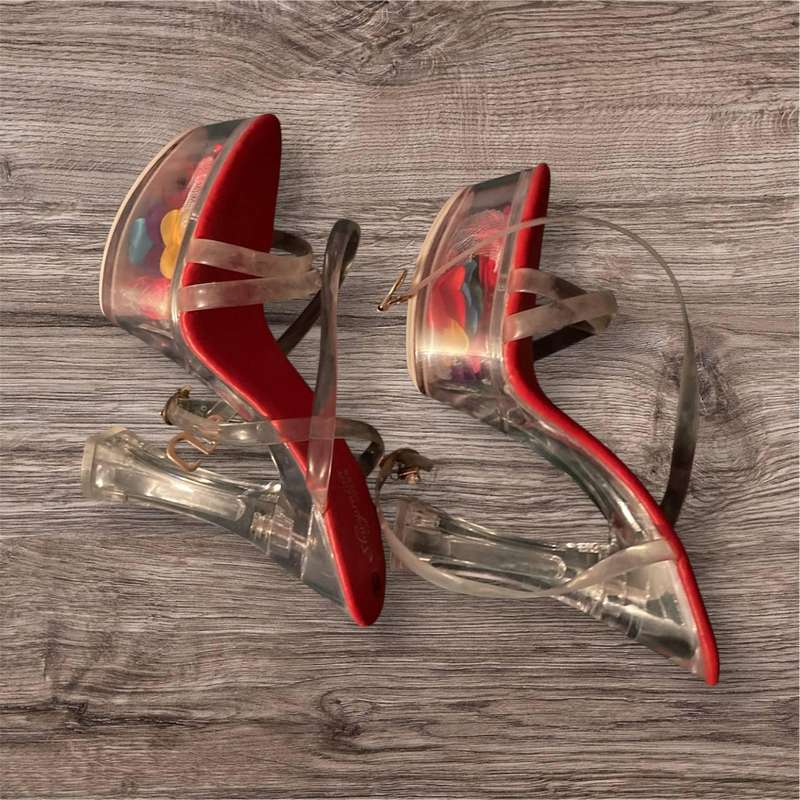 Red Heel