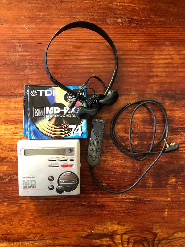 Sony Walkman MZ-R70 Minidisc Player/Recorder  Vintage Retro, Fully Working & Mint Condition