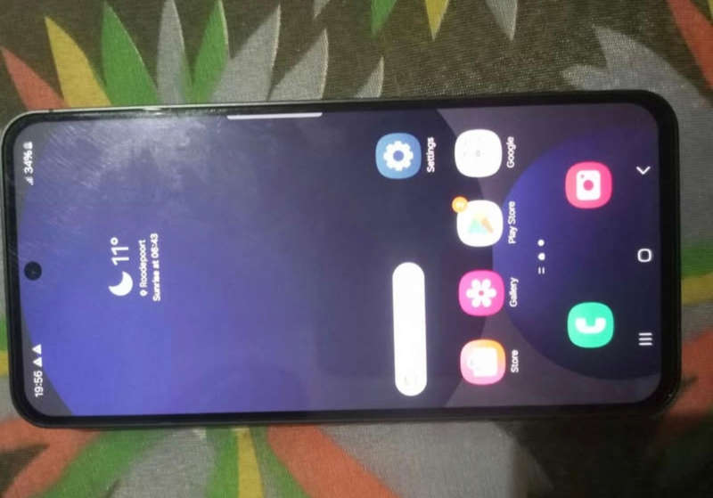 Samsung S24fe