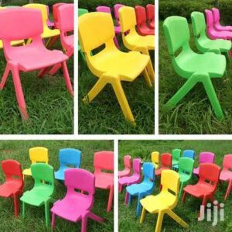 JUNIOR TRANDING / NEW KINDERGAETEN STACKABLE PLASTIC CHAIRS