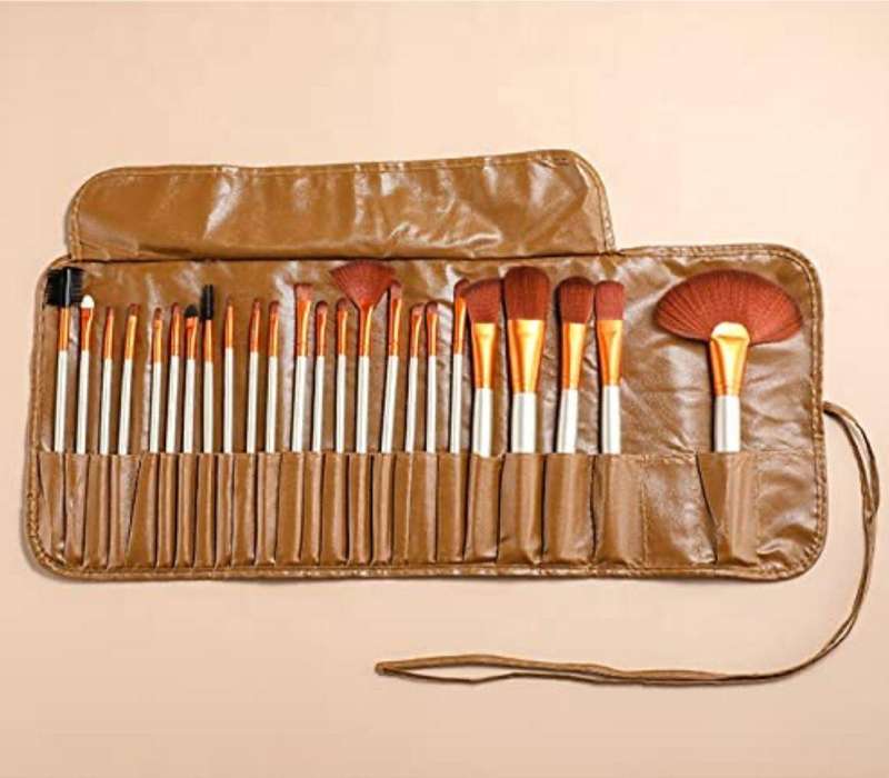 JUNIOR TRANDING / NEW 24PCS MAKE UP BRUSH SE