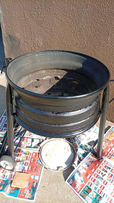 Rim Braai Stand for Rugby