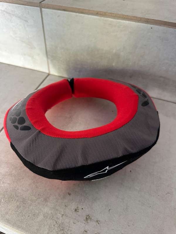 Motorbike neck brace