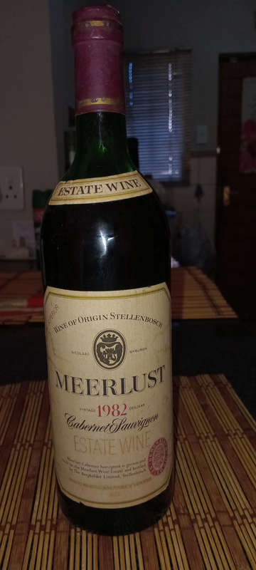 MEERLUST 1982 and 1990 RED