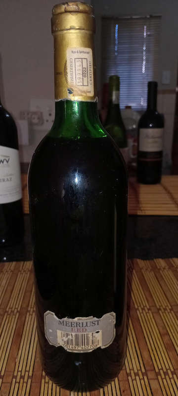 MEERLUST 1982 and 1990 RED