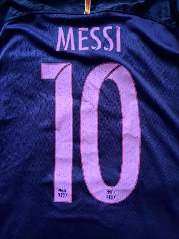 Barcelona 16/17 Away Kit (XL)